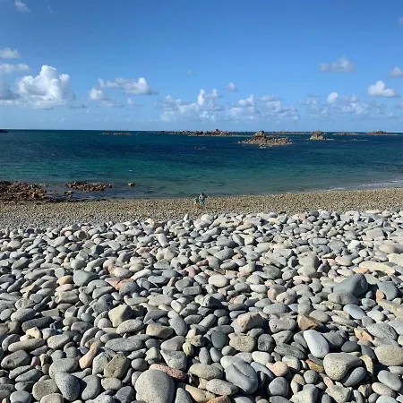 Les D' Onalou Port Blanc Villa *